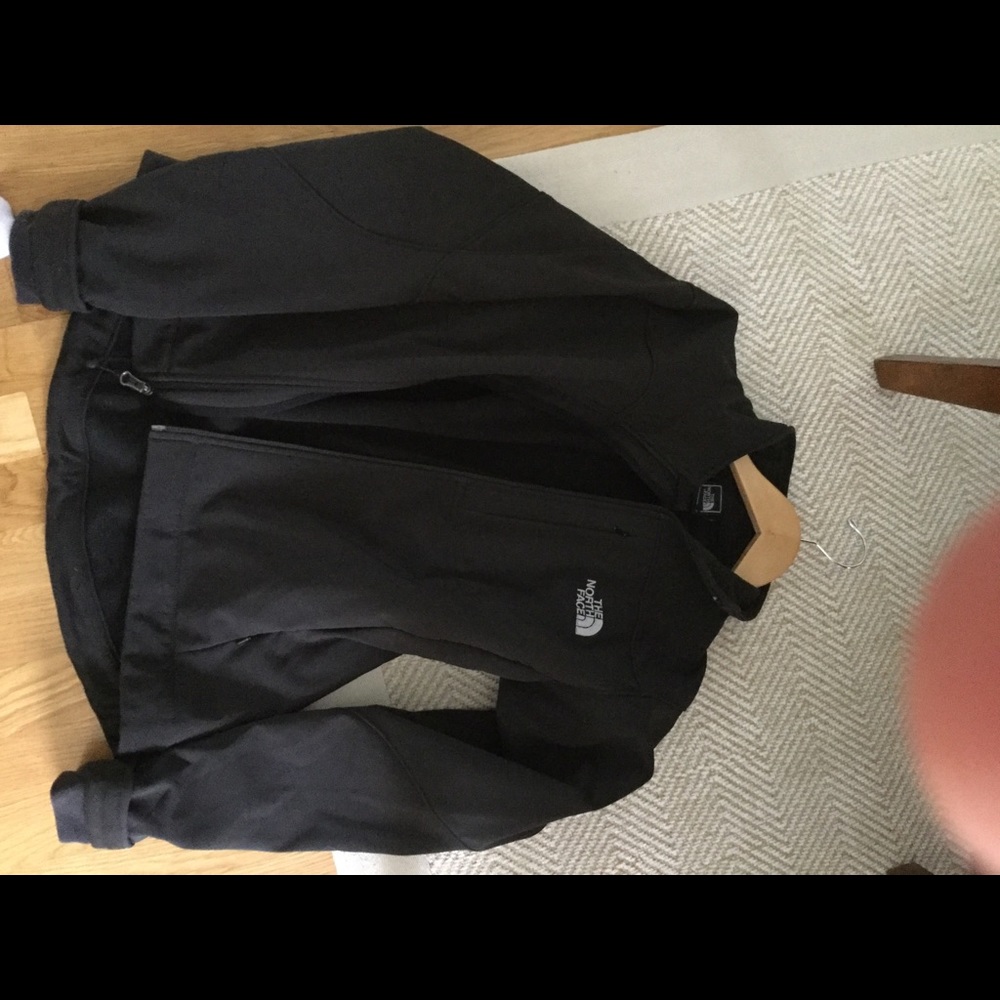 The North Face apex jacket. Like new, perfect!